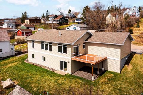 Tiny photo for 703 W 4th St, Duluth, MN 55806 (MLS # 6125038)