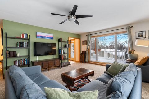 Tiny photo for 426 W Faribault St, Duluth, MN 55804 (MLS # 6123509)