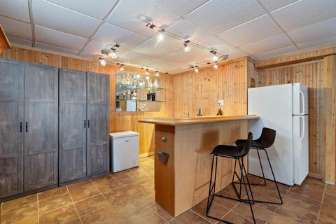 Tiny photo for 426 W Faribault St, Duluth, MN 55804 (MLS # 6123509)