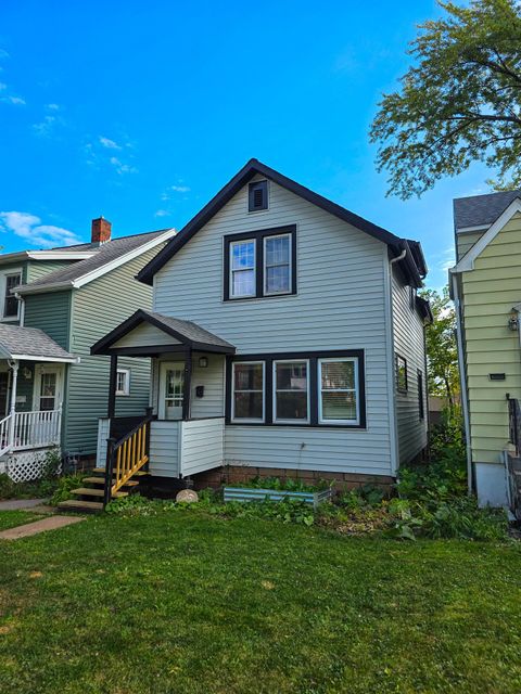 Tiny photo for 3912 W 5th St, Duluth, MN 55807 (MLS # 6122601)