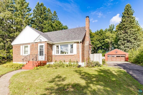 Photo of 519 Anderson Rd, Duluth, MN 55811 (MLS # 6128251)