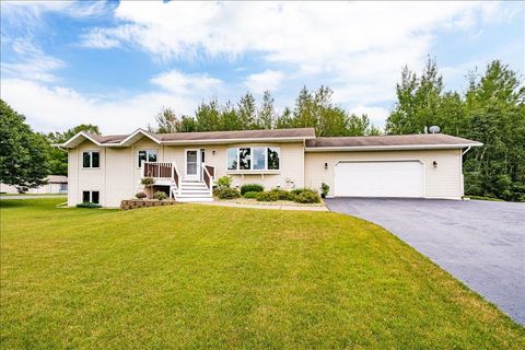 Photo of 5240 Falcon Dr, Hermantown, MN 55811 (MLS # 6123589)