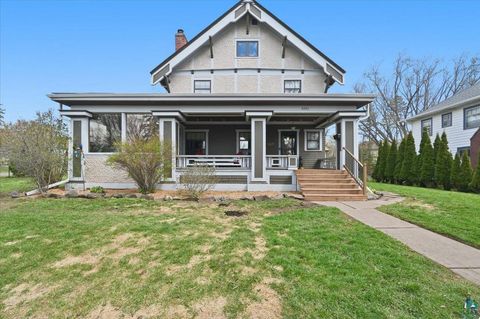 Photo of 4203 Robinson St, Duluth, MN 55804 (MLS # 6125446)