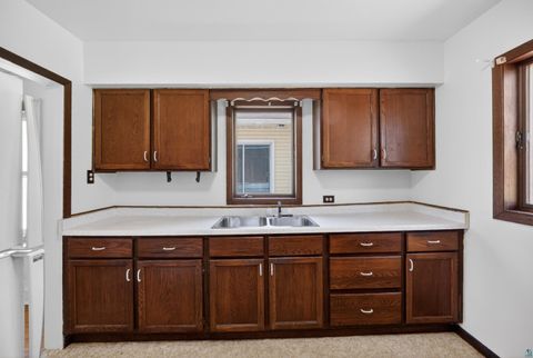 Tiny photo for 2711 W 9th St, Duluth, MN 55806 (MLS # 6125568)