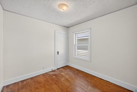Tiny photo for 2711 W 9th St, Duluth, MN 55806 (MLS # 6125568)