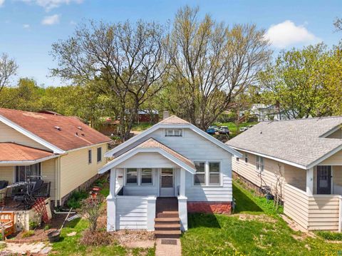 Photo of 2711 W 9th St, Duluth, MN 55806 (MLS # 6125568)