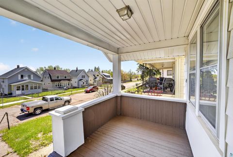 Tiny photo for 2711 W 9th St, Duluth, MN 55806 (MLS # 6125568)