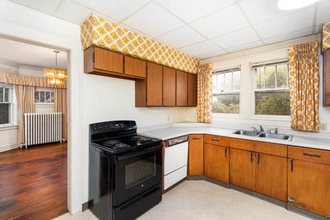 Tiny photo for 617 N 17th Ave E AVE, Duluth, MN 55812 (MLS # 6128137)