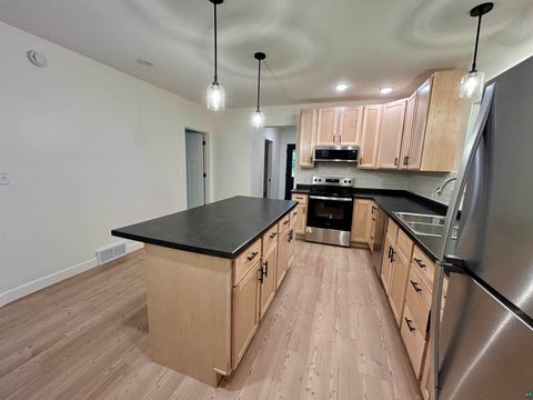 Tiny photo for 827 9th Ave, Two Harbors, MN 55616 (MLS # 6126771)