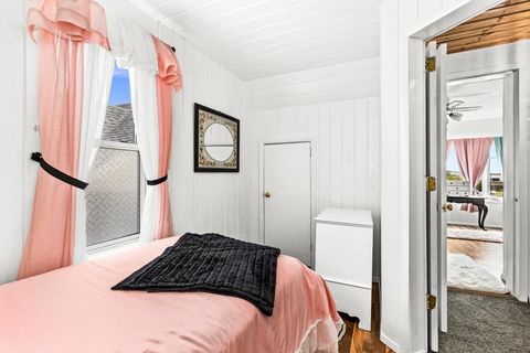 Tiny photo for 4128 W 4th St, Duluth, MN 55807 (MLS # 6122419)