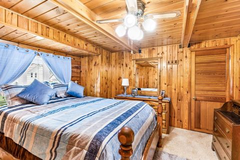 Tiny photo for 4128 W 4th St, Duluth, MN 55807 (MLS # 6122419)
