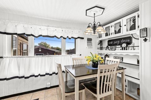 Tiny photo for 4128 W 4th St, Duluth, MN 55807 (MLS # 6122419)