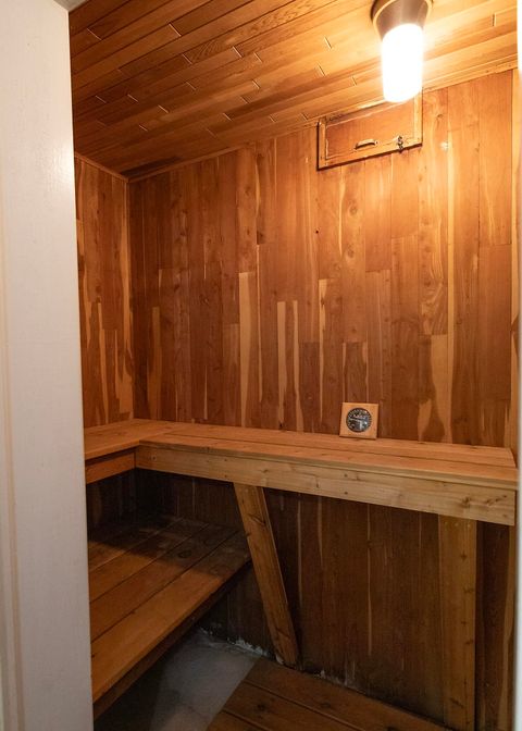 Tiny photo for 1807 Lakeview Dr, Duluth, MN 55803 (MLS # 6122403)