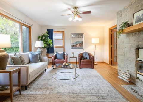 Tiny photo for 1807 Lakeview Dr, Duluth, MN 55803 (MLS # 6122403)