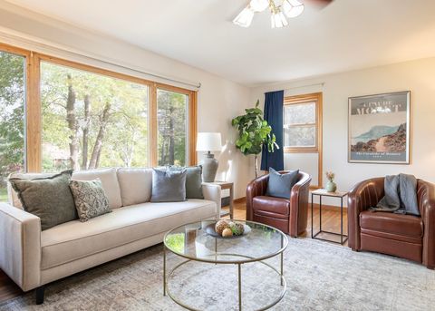 Tiny photo for 1807 Lakeview Dr, Duluth, MN 55803 (MLS # 6122403)