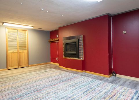 Tiny photo for 1807 Lakeview Dr, Duluth, MN 55803 (MLS # 6122403)