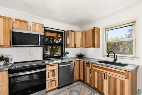 Tiny photo for 6002 Tioga St, Duluth, MN 55804 (MLS # 6127977)