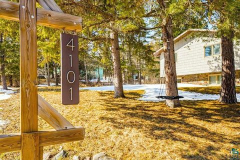 Photo of 4101 Colorado St, Duluth, MN 55804 (MLS # 6124331)