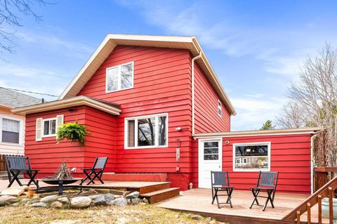 Tiny photo for 1516 N 8th Ave E Ave, Duluth, MN 55805 (MLS # 6124863)