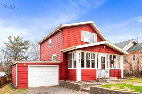 Photo of 1516 N 8th Ave E Ave, Duluth, MN 55805 (MLS # 6124863)