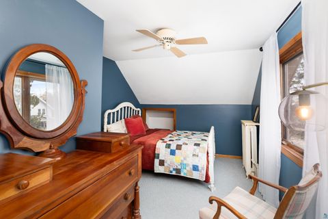 Tiny photo for 1516 N 8th Ave E Ave, Duluth, MN 55805 (MLS # 6124863)