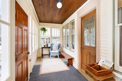 Tiny photo for 1516 N 8th Ave E Ave, Duluth, MN 55805 (MLS # 6124863)