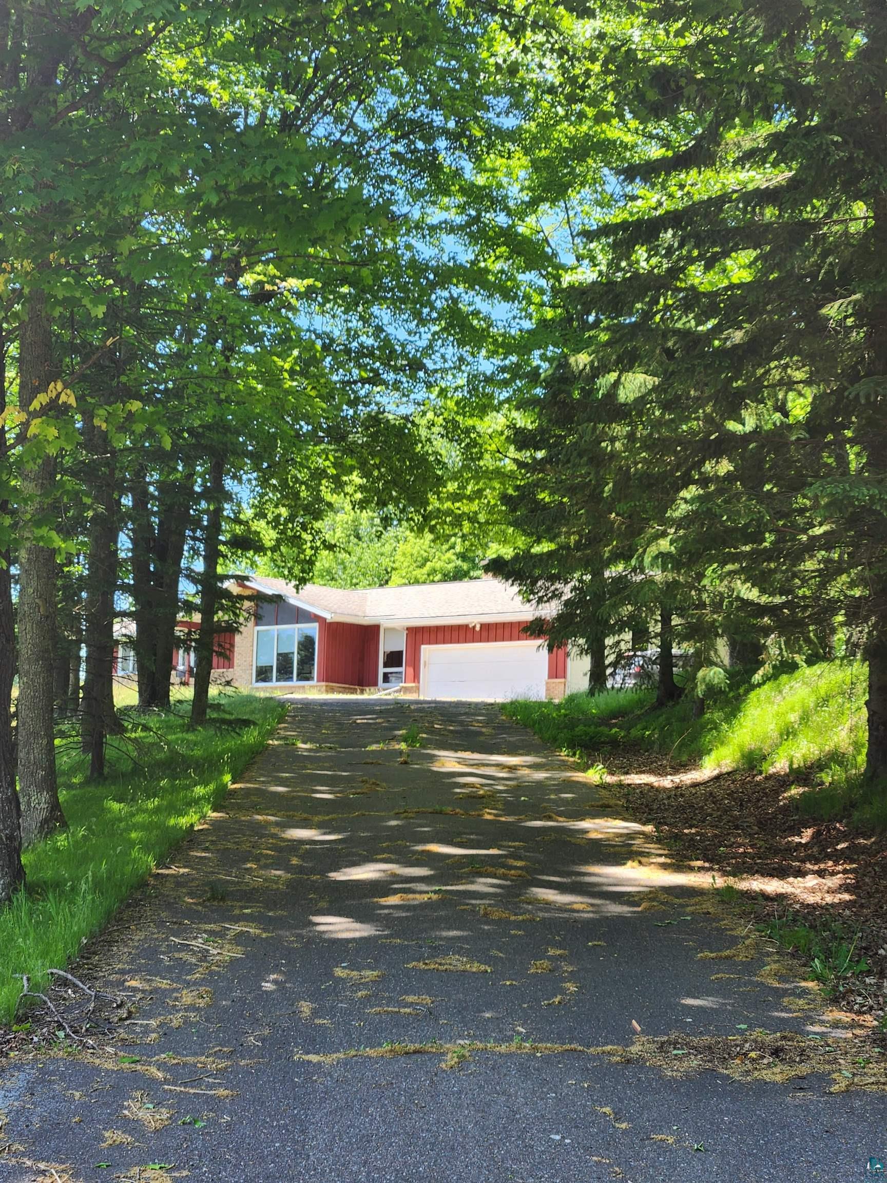 393 Maple Ln