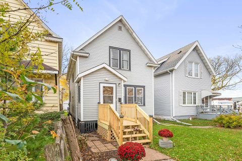 Tiny photo for 3018 Vernon St, Duluth, MN 55806 (MLS # 6122715)