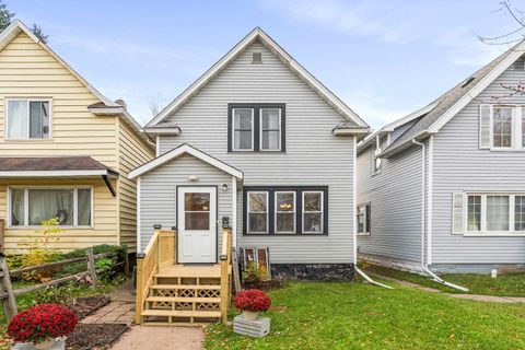 Tiny photo for 3018 Vernon St, Duluth, MN 55806 (MLS # 6122715)