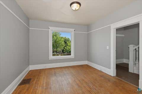 Tiny photo for 609 E 6th St, Duluth, MN 55805 (MLS # 6125970)