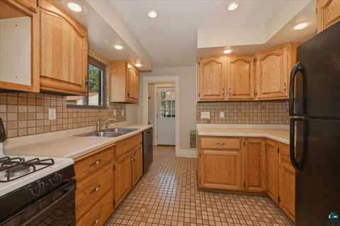 Tiny photo for 1014 N 12th Ave E AVE, Duluth, MN 55805 (MLS # 6125819)