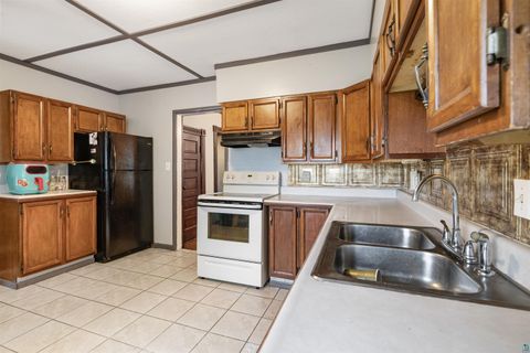 Tiny photo for 213 W Wisconsin Ave, Gilbert, MN 55741 (MLS # 6126351)