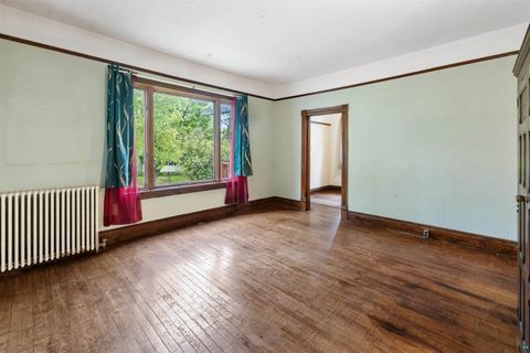 Tiny photo for 213 W Wisconsin Ave, Gilbert, MN 55741 (MLS # 6126351)