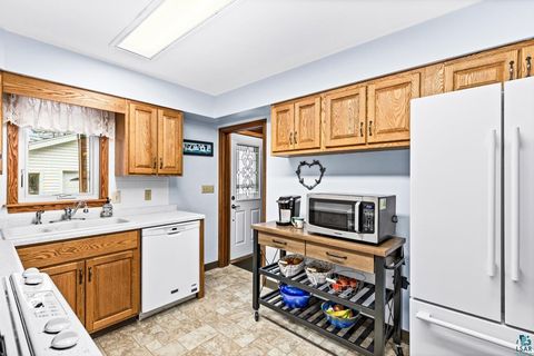 Tiny photo for 4823 Peabody St, Duluth, MN 55804 (MLS # 6124975)
