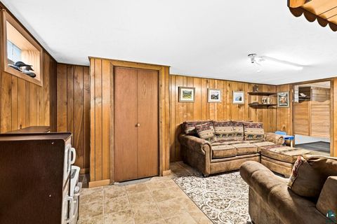 Tiny photo for 4823 Peabody St, Duluth, MN 55804 (MLS # 6124975)