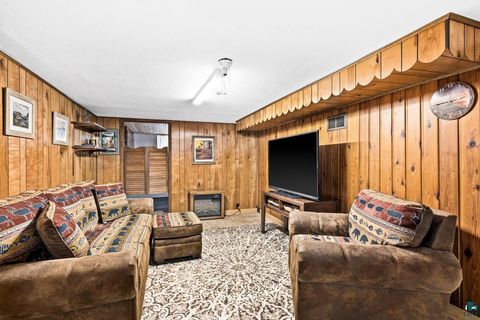 Tiny photo for 4823 Peabody St, Duluth, MN 55804 (MLS # 6124975)