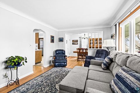 Tiny photo for 4823 Peabody St, Duluth, MN 55804 (MLS # 6124975)