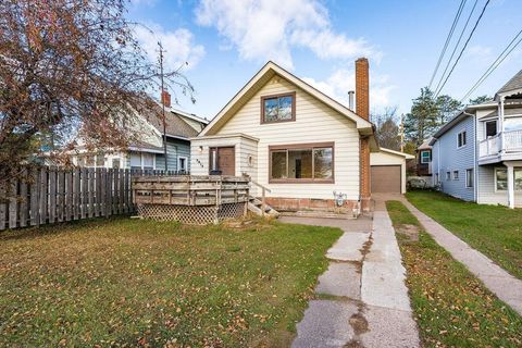 Photo of 3618 Minnesota Ave, Duluth, MN 55802 (MLS # 6122578)
