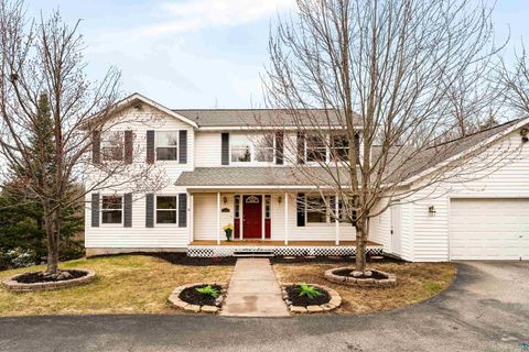 Tiny photo for 1504 Minneapolis Ave, Duluth, MN 55803 (MLS # 6124915)