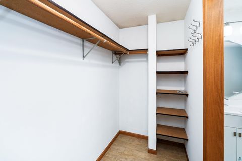 Tiny photo for 1504 Minneapolis Ave, Duluth, MN 55803 (MLS # 6124915)