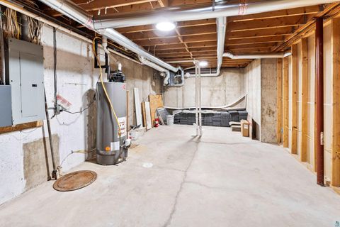 Tiny photo for 1504 Minneapolis Ave, Duluth, MN 55803 (MLS # 6124915)