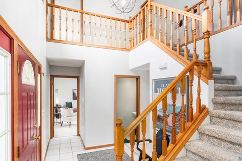 Tiny photo for 1504 Minneapolis Ave, Duluth, MN 55803 (MLS # 6124915)