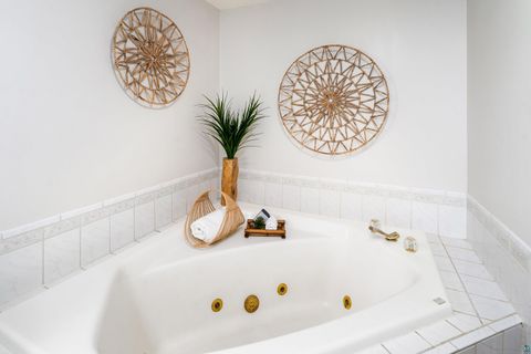 Tiny photo for 1504 Minneapolis Ave, Duluth, MN 55803 (MLS # 6124915)