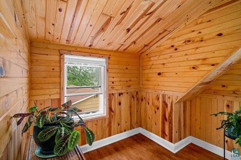 Tiny photo for 305 W Faribault St, Duluth, MN 55803 (MLS # 6127755)