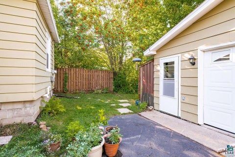 Tiny photo for 305 W Faribault St, Duluth, MN 55803 (MLS # 6127755)