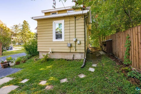 Tiny photo for 305 W Faribault St, Duluth, MN 55803 (MLS # 6127755)