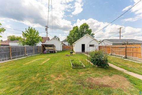 Tiny photo for 712 E Camp St, Ely, MN 55731 (MLS # 6126806)