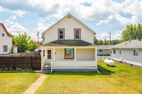 Tiny photo for 712 E Camp St, Ely, MN 55731 (MLS # 6126806)