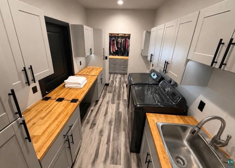 Tiny photo for 1430 Stoney Point Dr, Duluth, MN 55804 (MLS # 6128200)