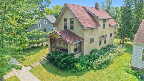 1114 N 18th St Superior WI 54880
